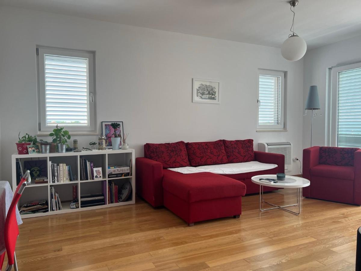 Apartment Lucija - Cozy Flat In The City Center With A Sea View & Parking Μακάρσκα Εξωτερικό φωτογραφία