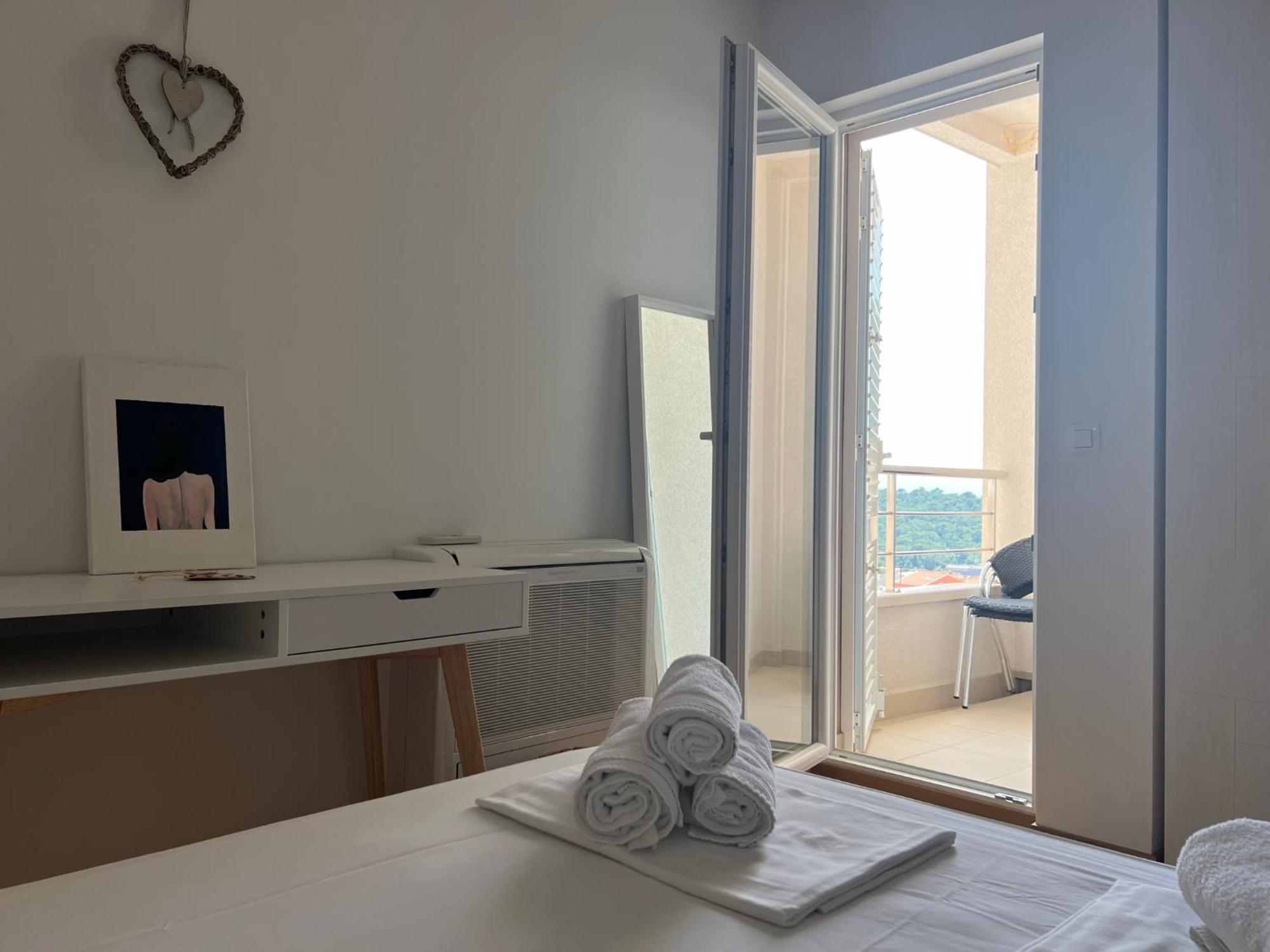 Apartment Lucija - Cozy Flat In The City Center With A Sea View & Parking Μακάρσκα Εξωτερικό φωτογραφία