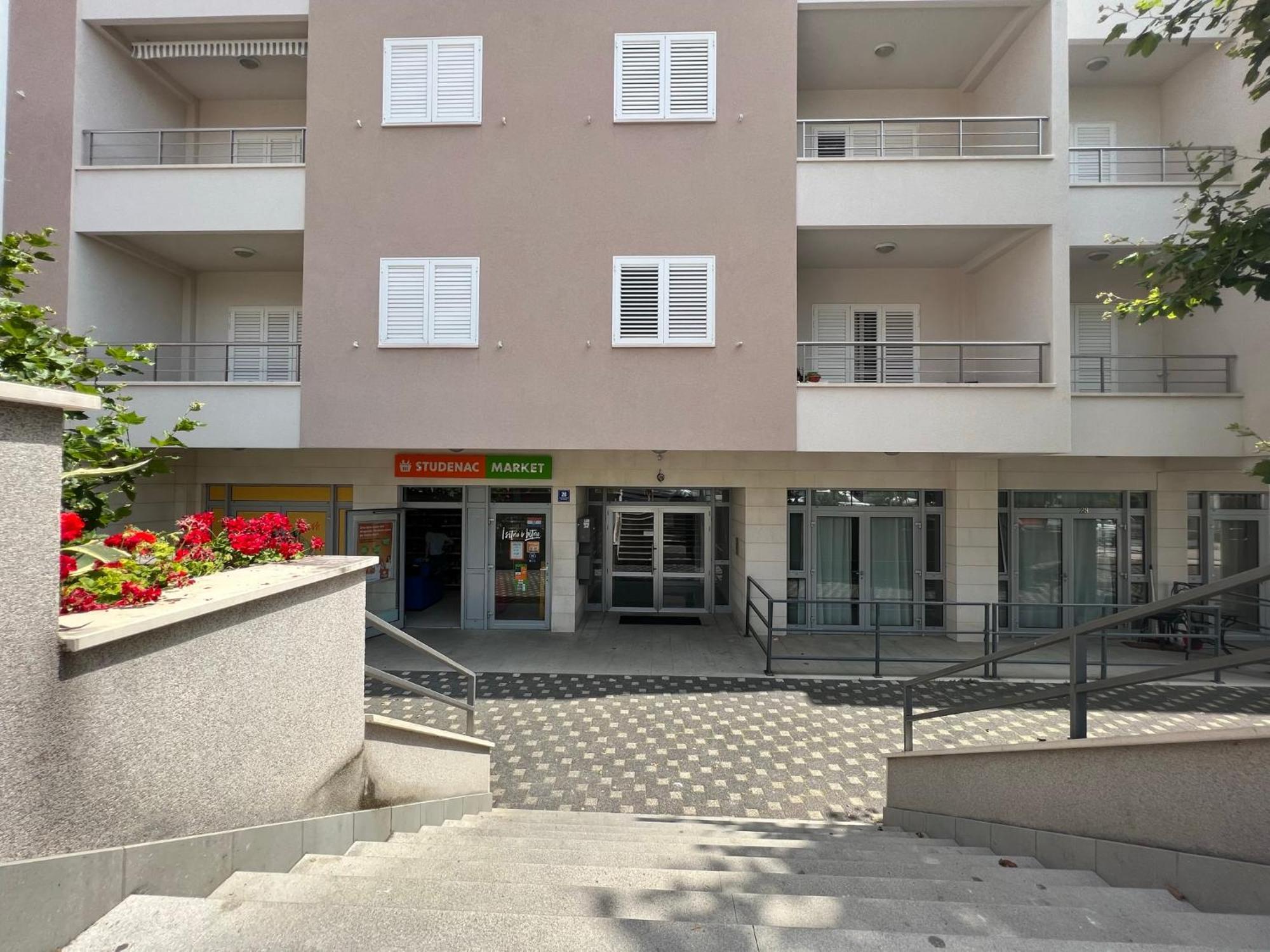 Apartment Lucija - Cozy Flat In The City Center With A Sea View & Parking Μακάρσκα Εξωτερικό φωτογραφία